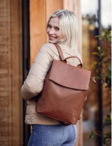 Mellora Dark Pink