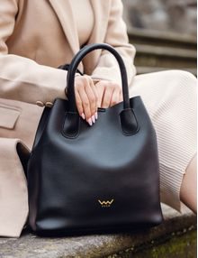 Cyran Black