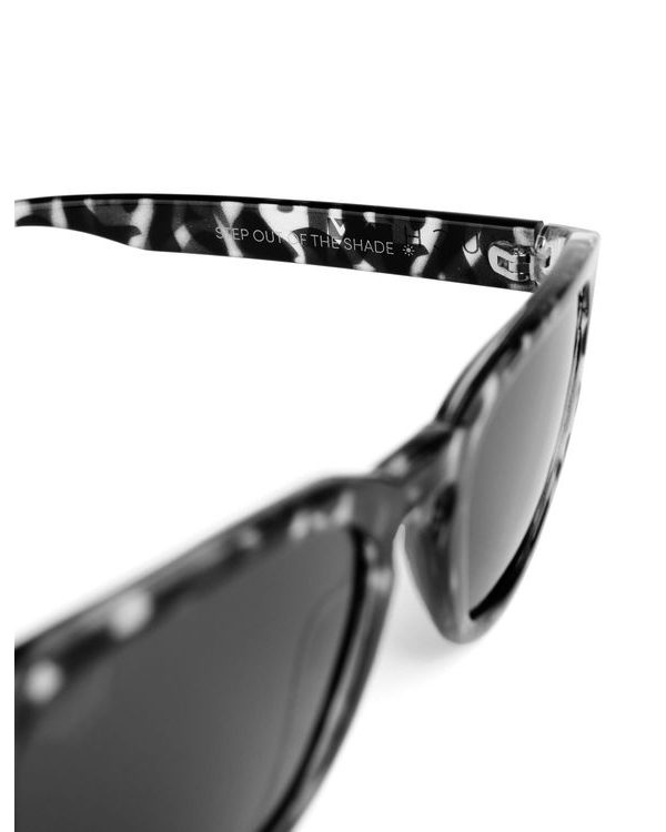 Elea Design Black
