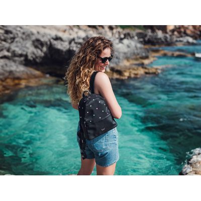 How did the summer campaign photo shoot in Greece go?